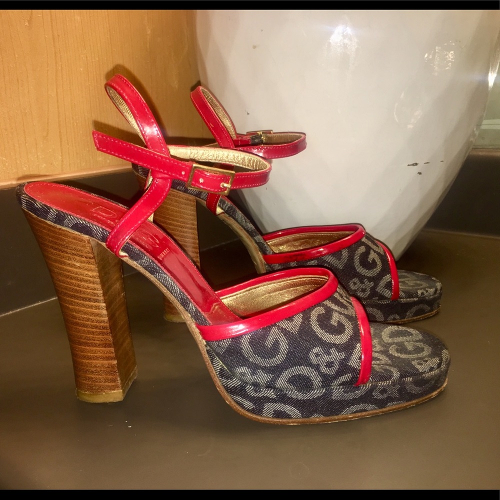 Signature D&G Platform Denim Heels